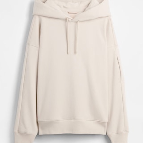 Gap × BÉIS Heavyweight Travel Hoodie - Picture 4 of 8